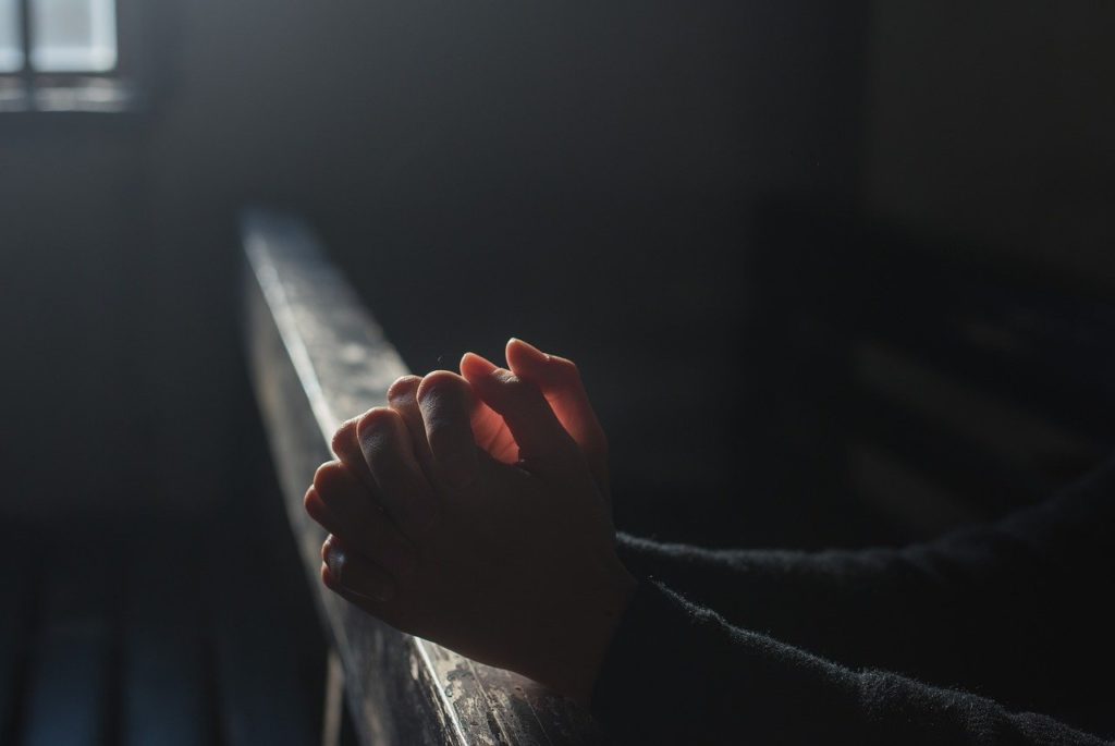 prayer-2544994_1280